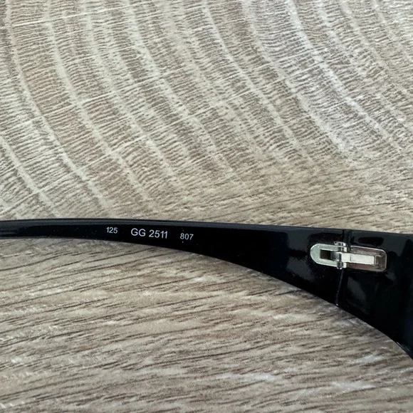 Gucci Black Eyewear Arm - Picture 3 of 6